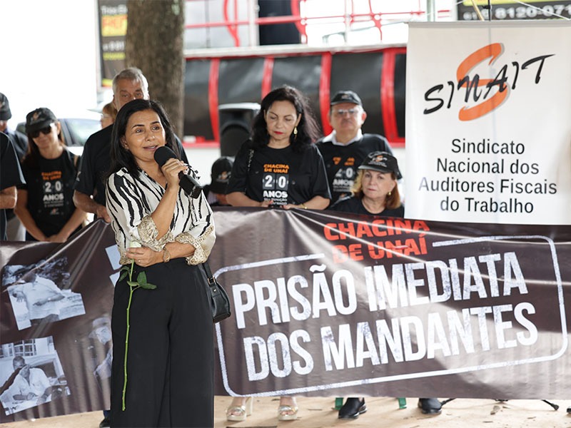 A viúva de Eratóstenes Marinez Lina de Laia emocionou-se e emocionou a todos