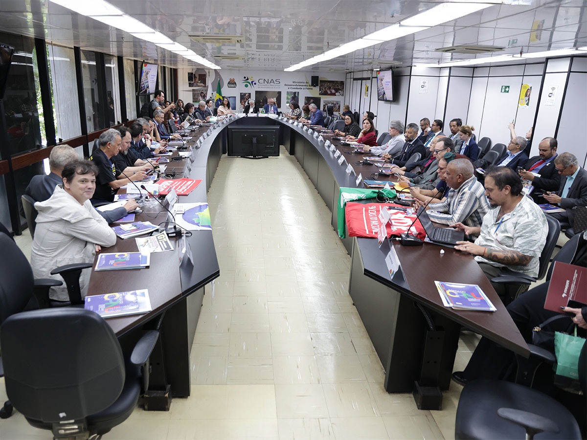 Debate sobre reajuste dos benefícios ficou para a próxima reunião da MNNP, em julho
