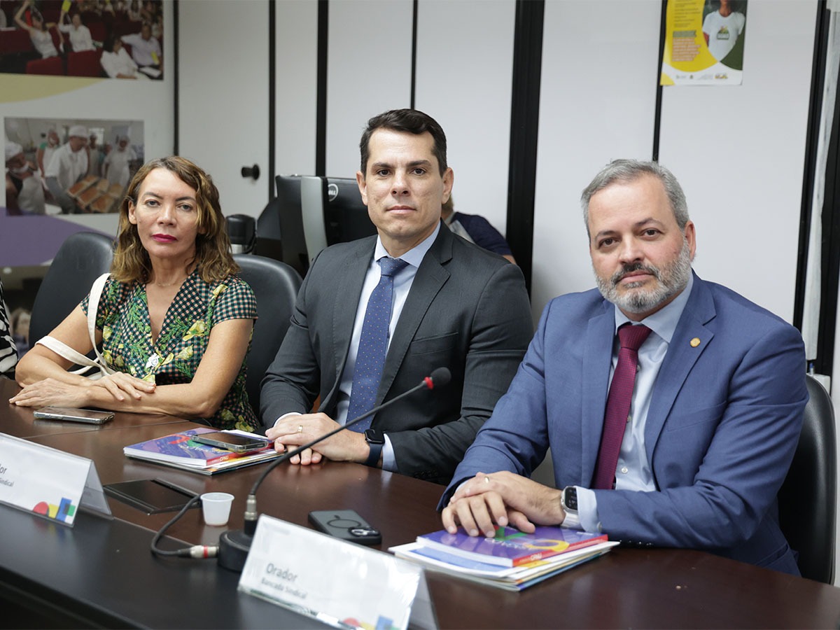 Elizabeth Hernandes, Janus Pablo e Bob Machado representantes do Fonacate na reunião da MNNP